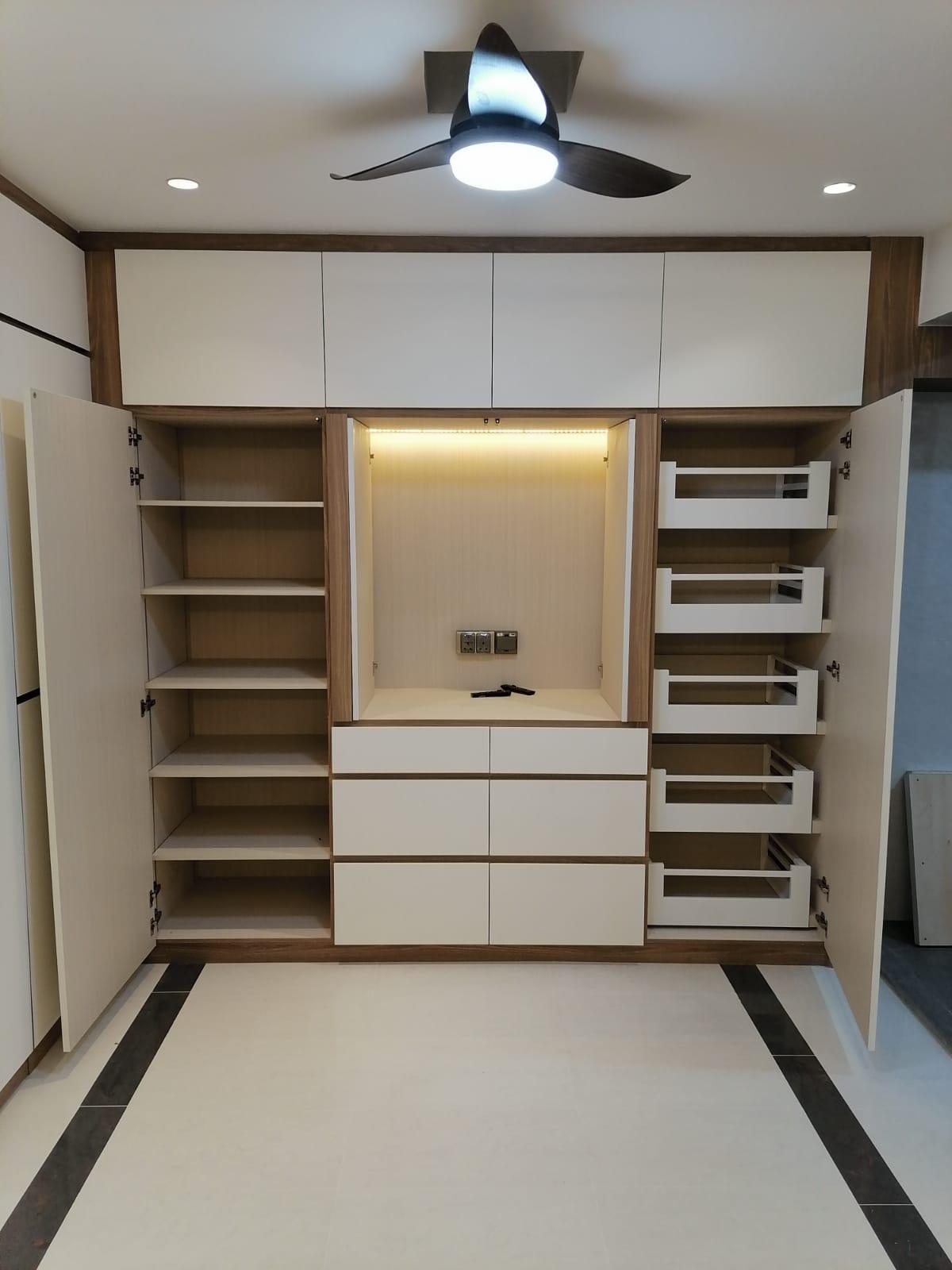 Smart storage solutions and shoe cabinets